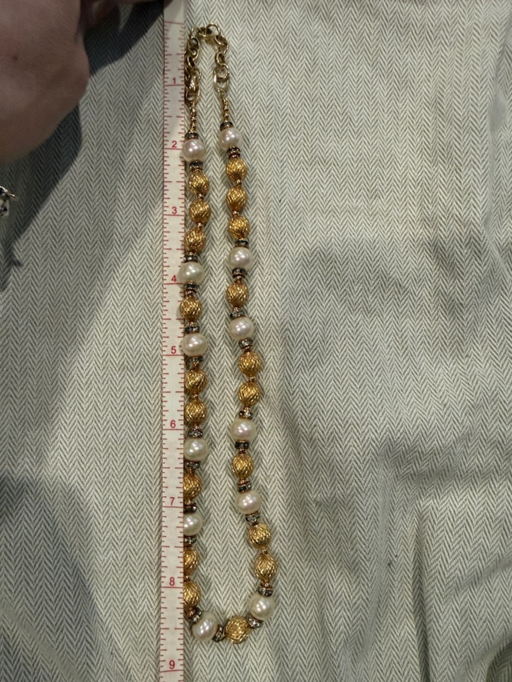 Christian Dior Gold and Pearl Beaded Necklace - Women's Jewelry - Picture 2 of 8